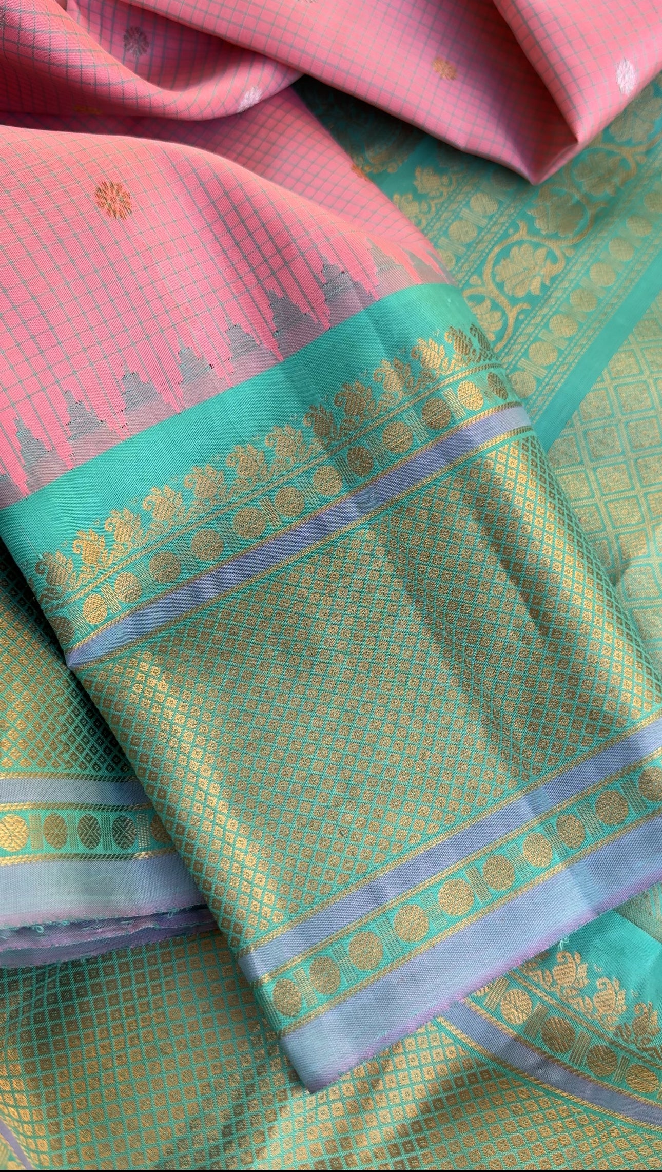 Kuttu Gadwal Silk