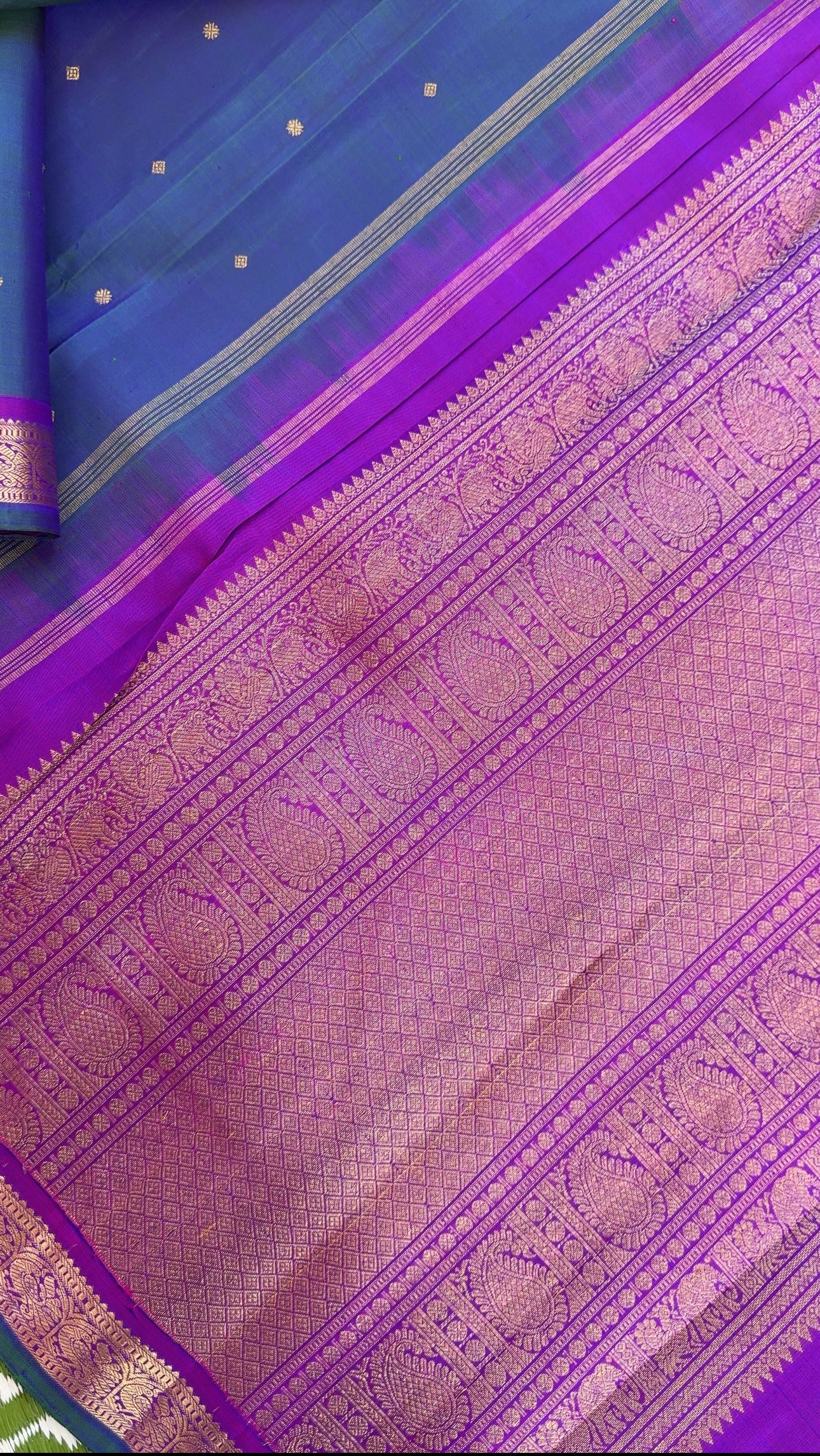 Shot blue  & Purple  - Swara