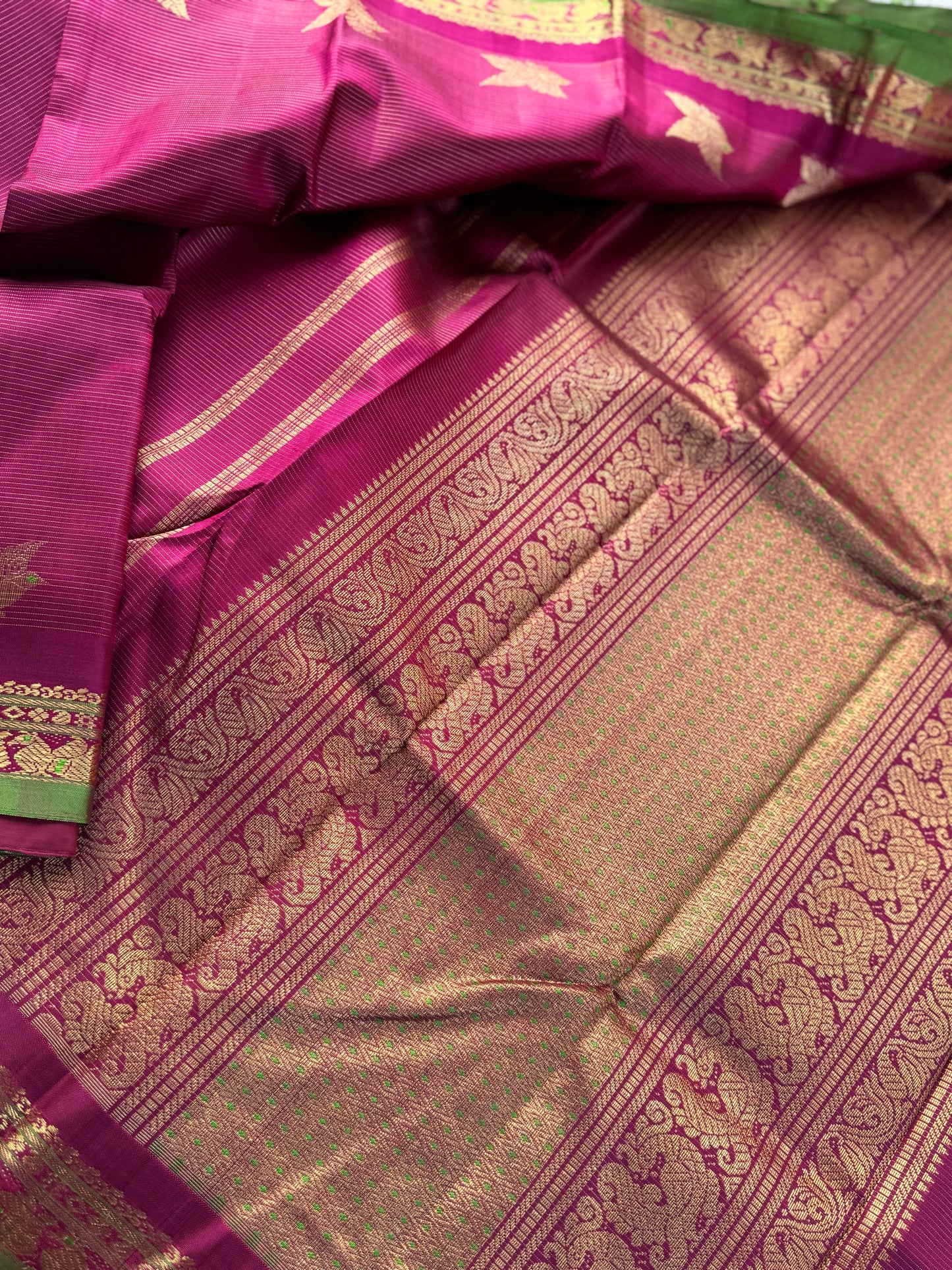Vairaoosi with Pakshi butta - Vintage Revival