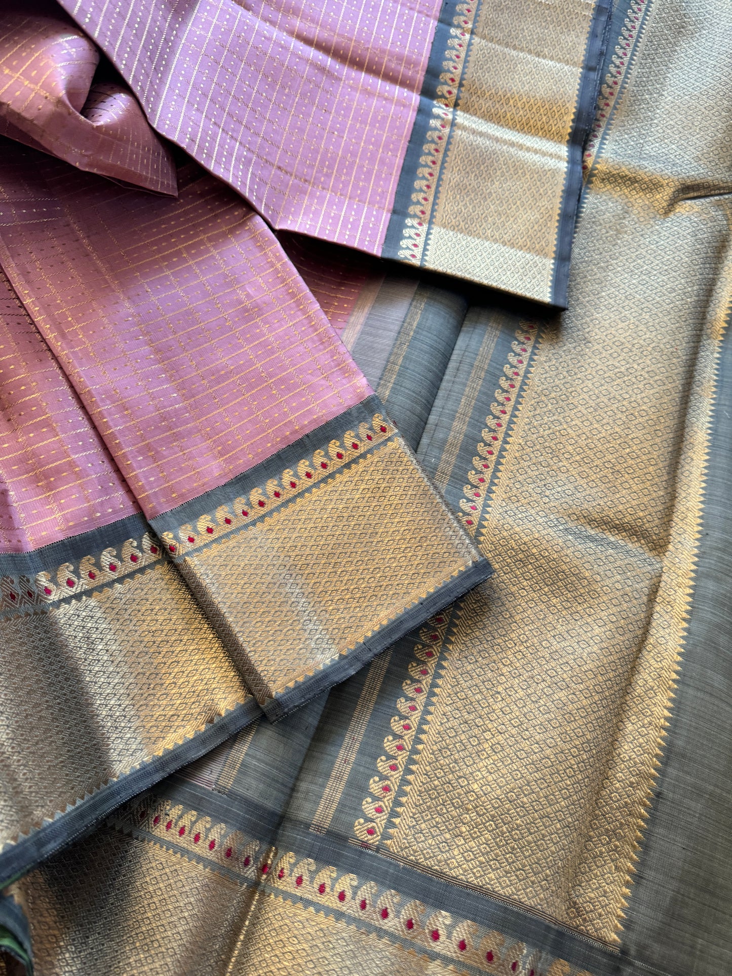 Zari Lakshadeepam in Onion pink & Moss Green  - A Vintage revival