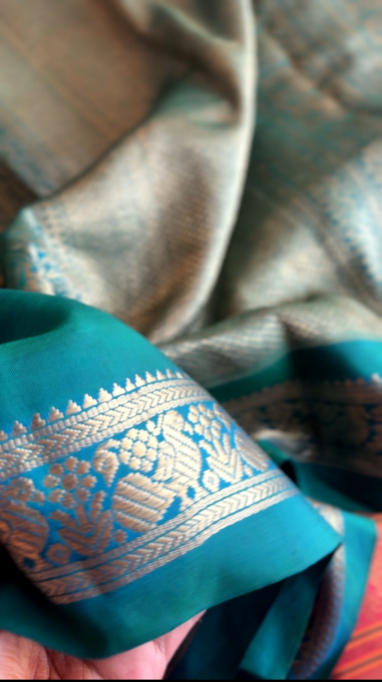 Grape green shot blue adai woven  - A Vintage revival