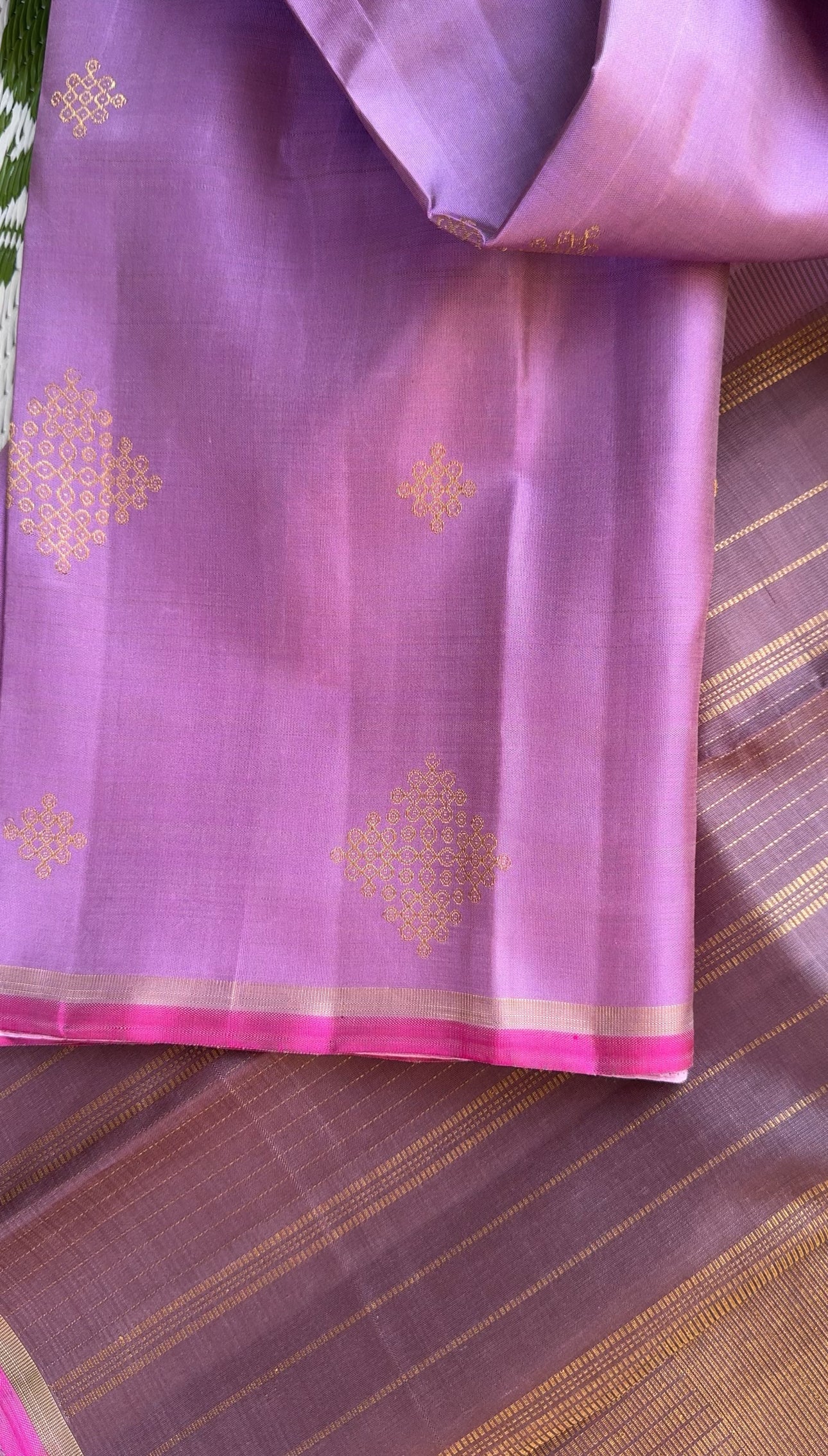 Kolam Kanjivaram - Swara
