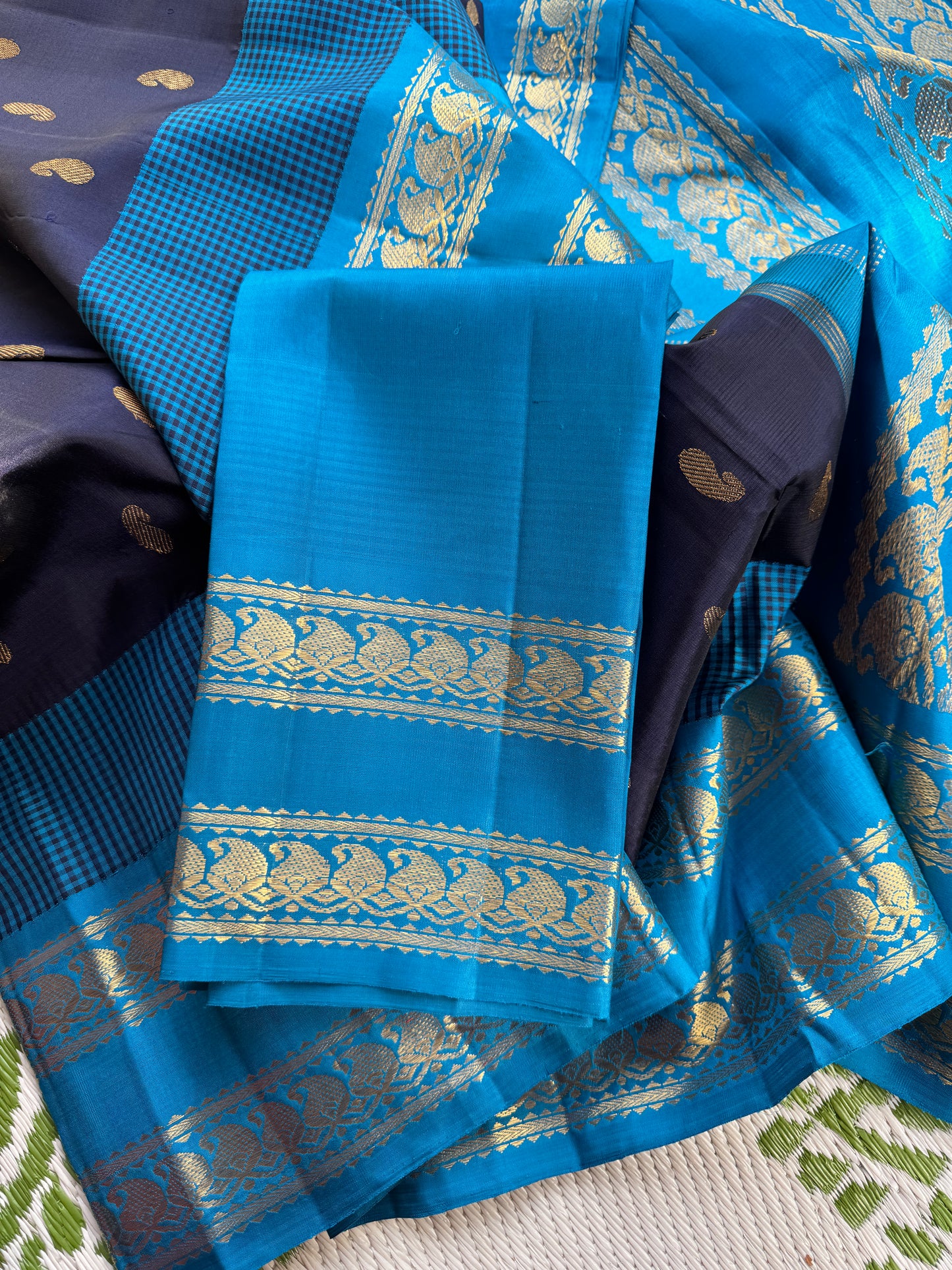 Midnight blue & Ananda Blue  - A Vintage revival