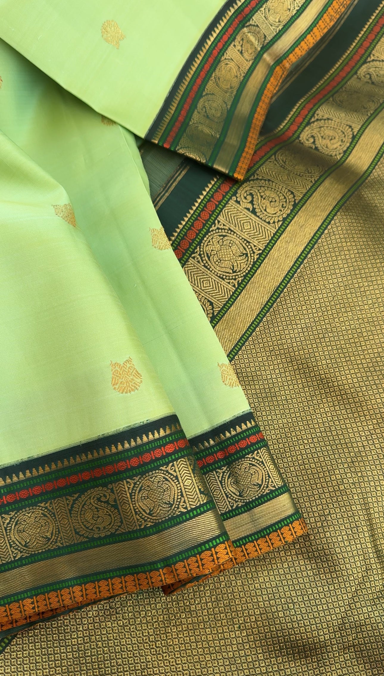 Mint green & Bottle green - Maathey  Korvai Kanjivaram