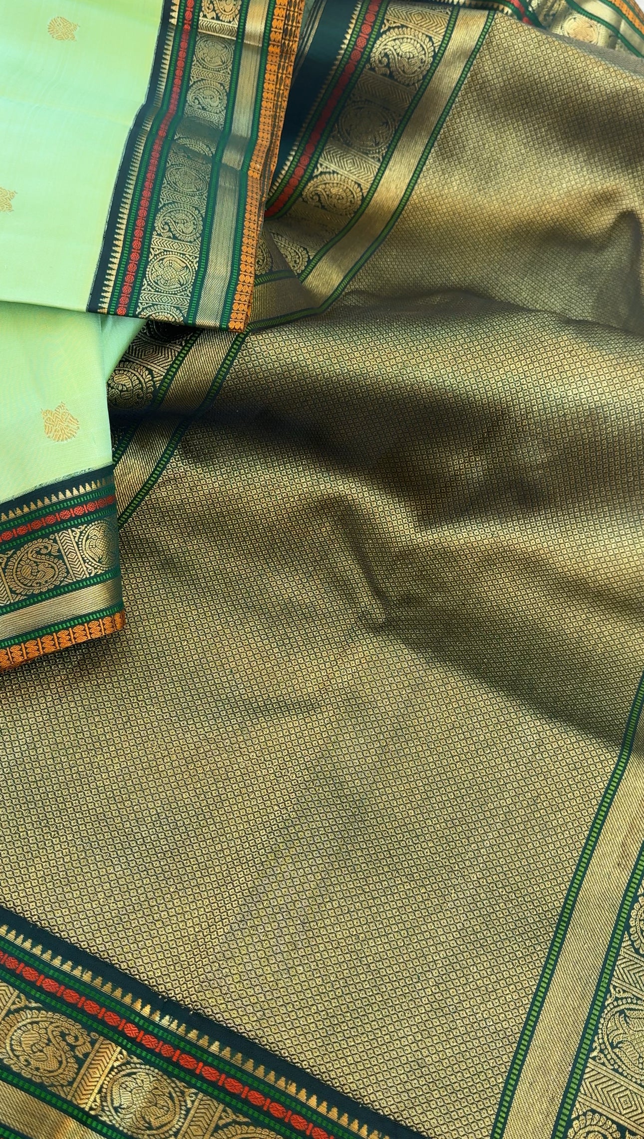 Mint green & Bottle green - Maathey  Korvai Kanjivaram