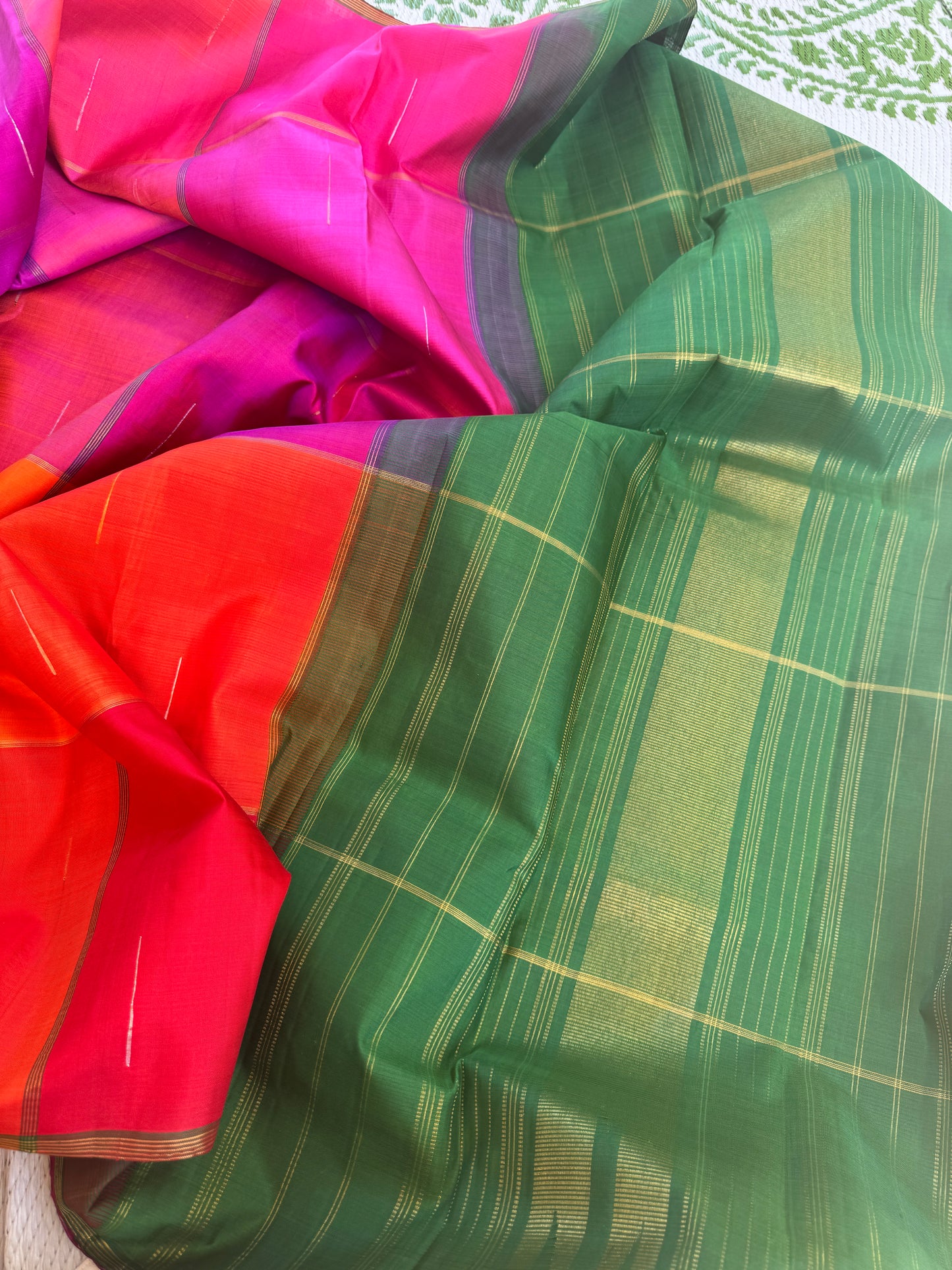Multicolor Paalum pazhamum - Borderless