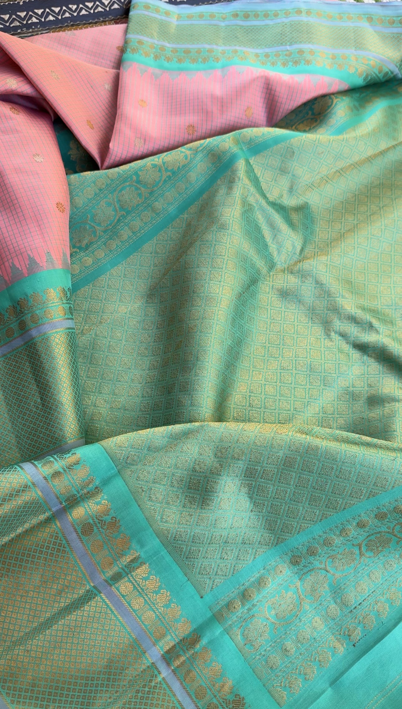 Kuttu Gadwal Silk