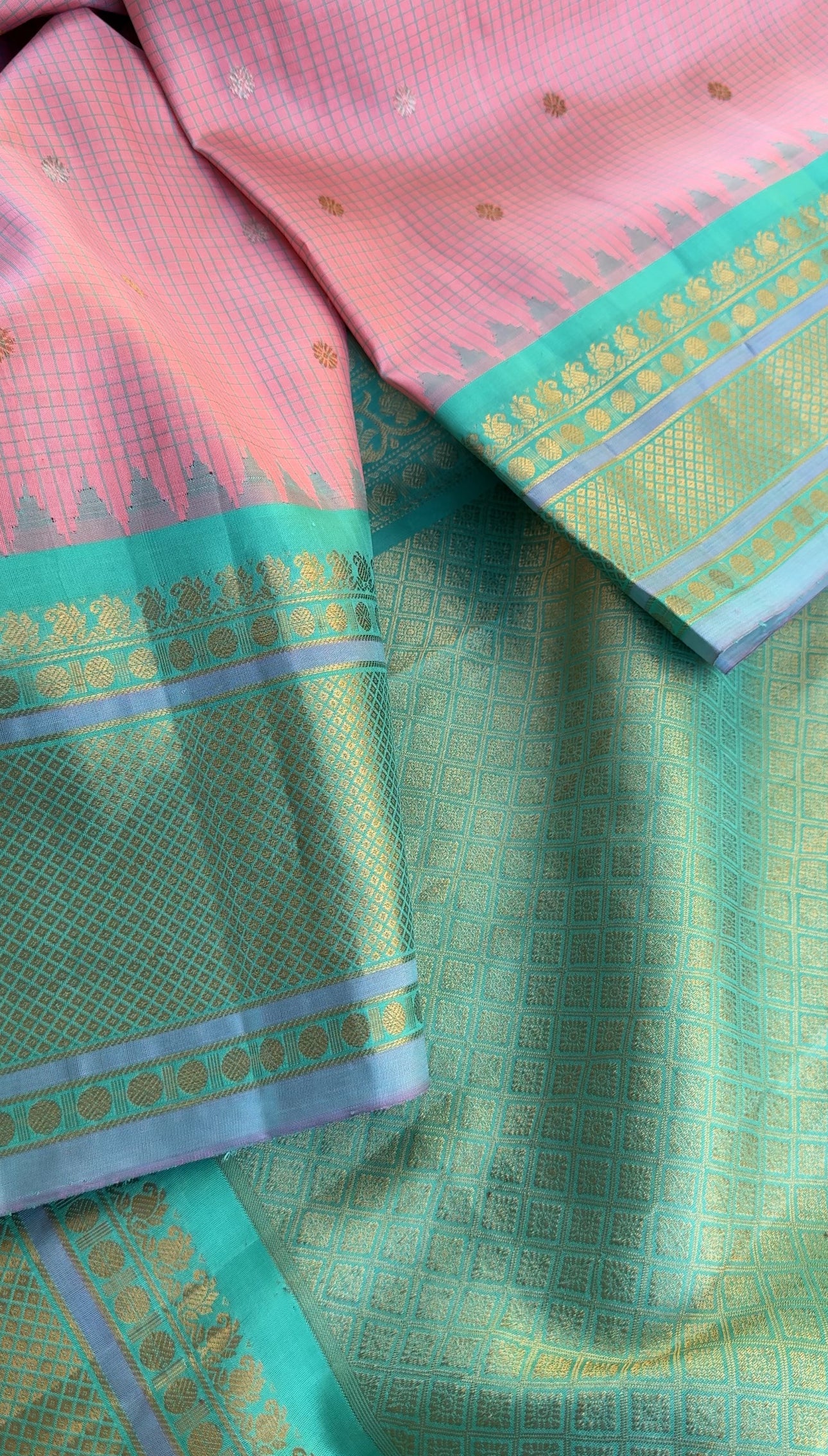 Kuttu Gadwal Silk