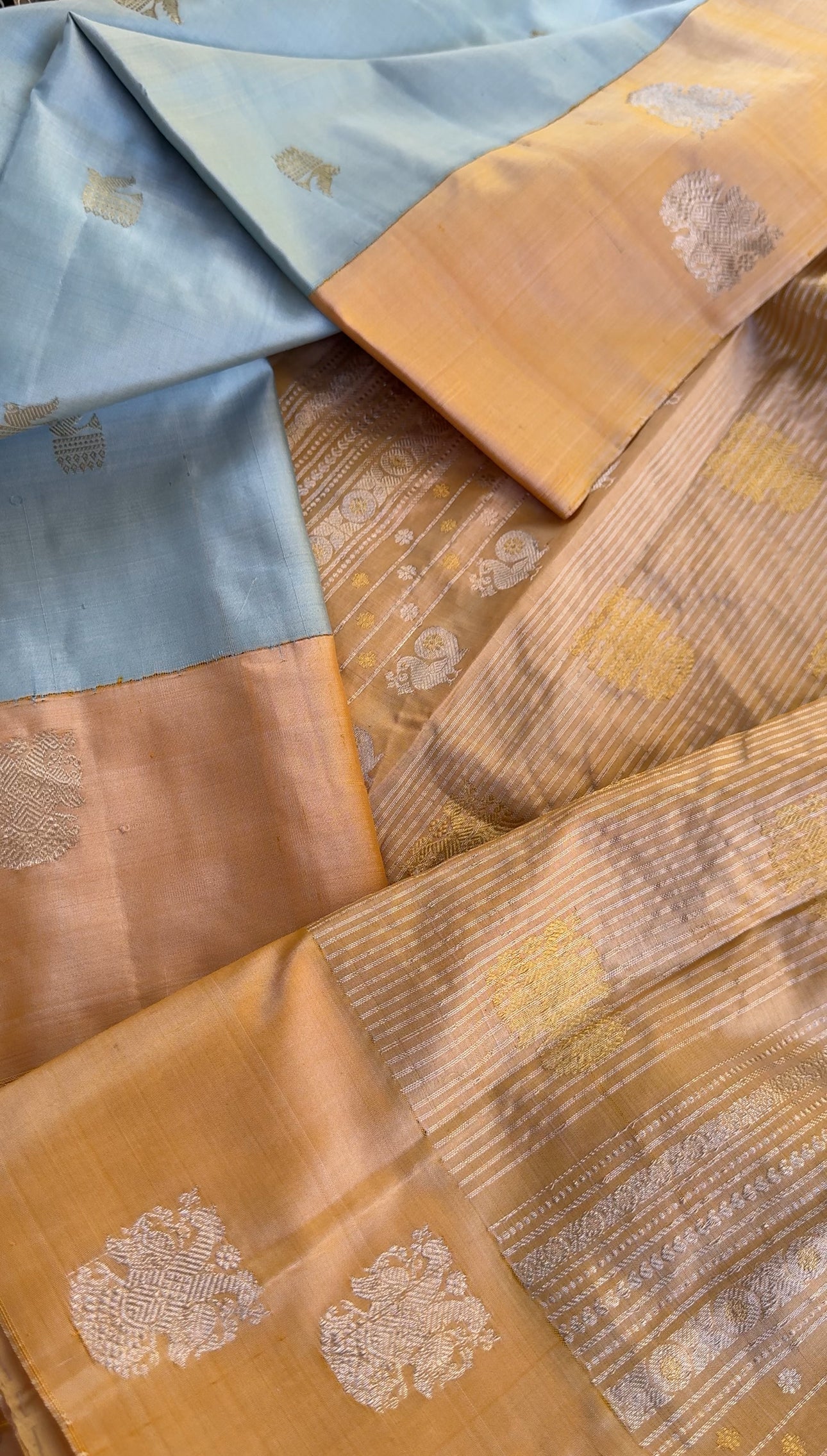 Kuttu Gadwal Silk