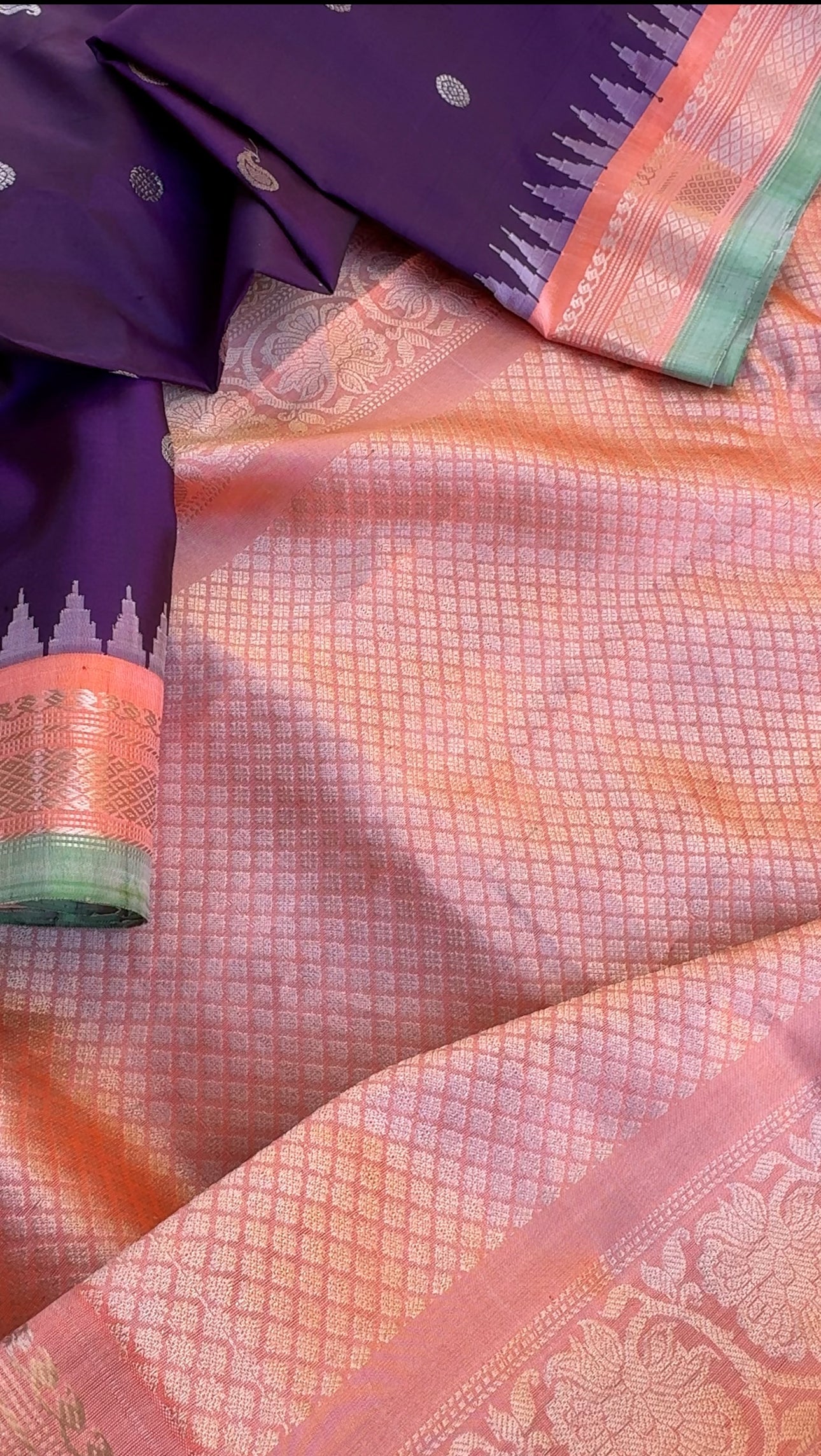 Kuttu Gadwal Silk