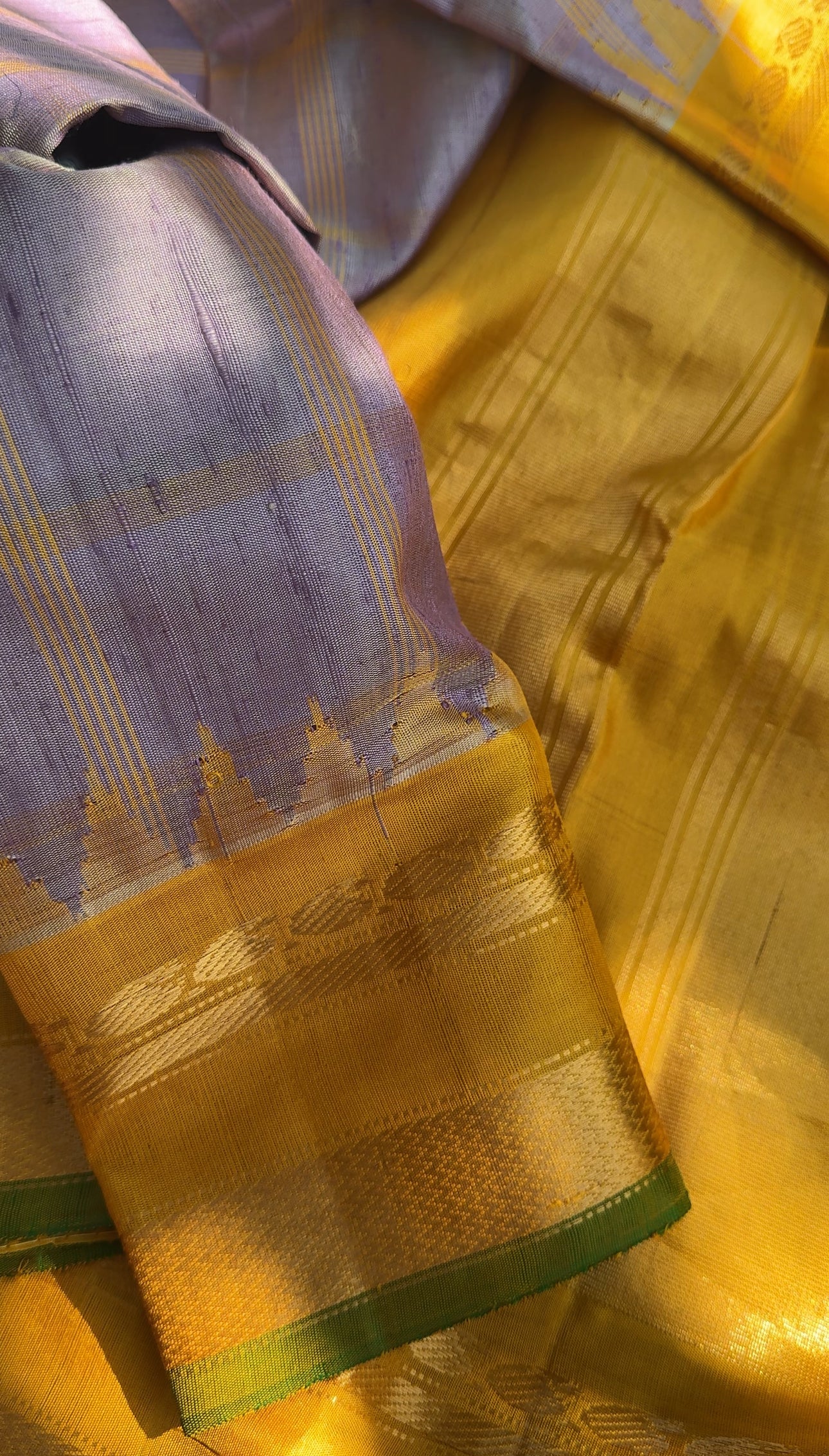 Kuttu Gadwal Silk - Raw Silk
