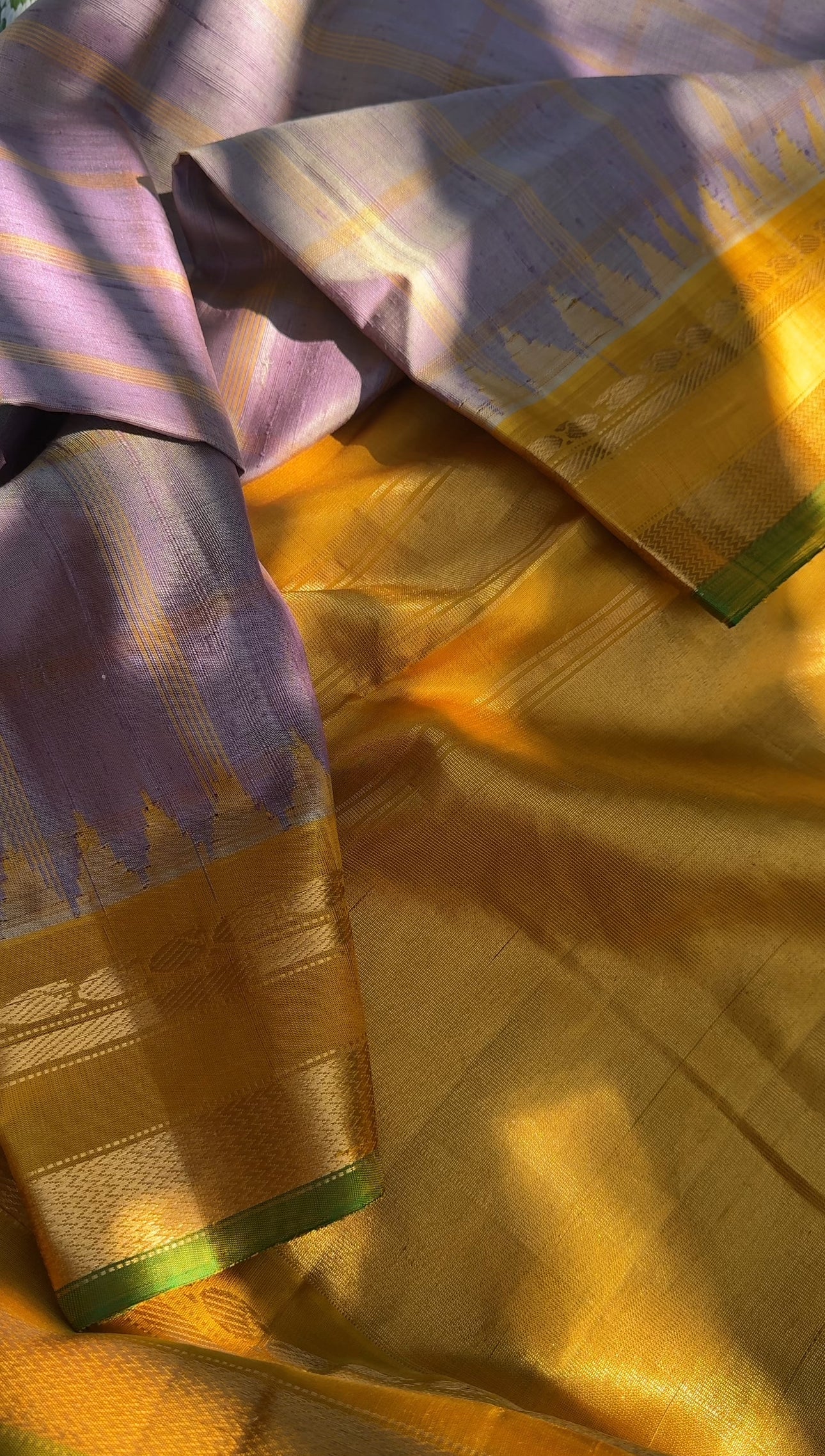 Kuttu Gadwal Silk - Raw Silk