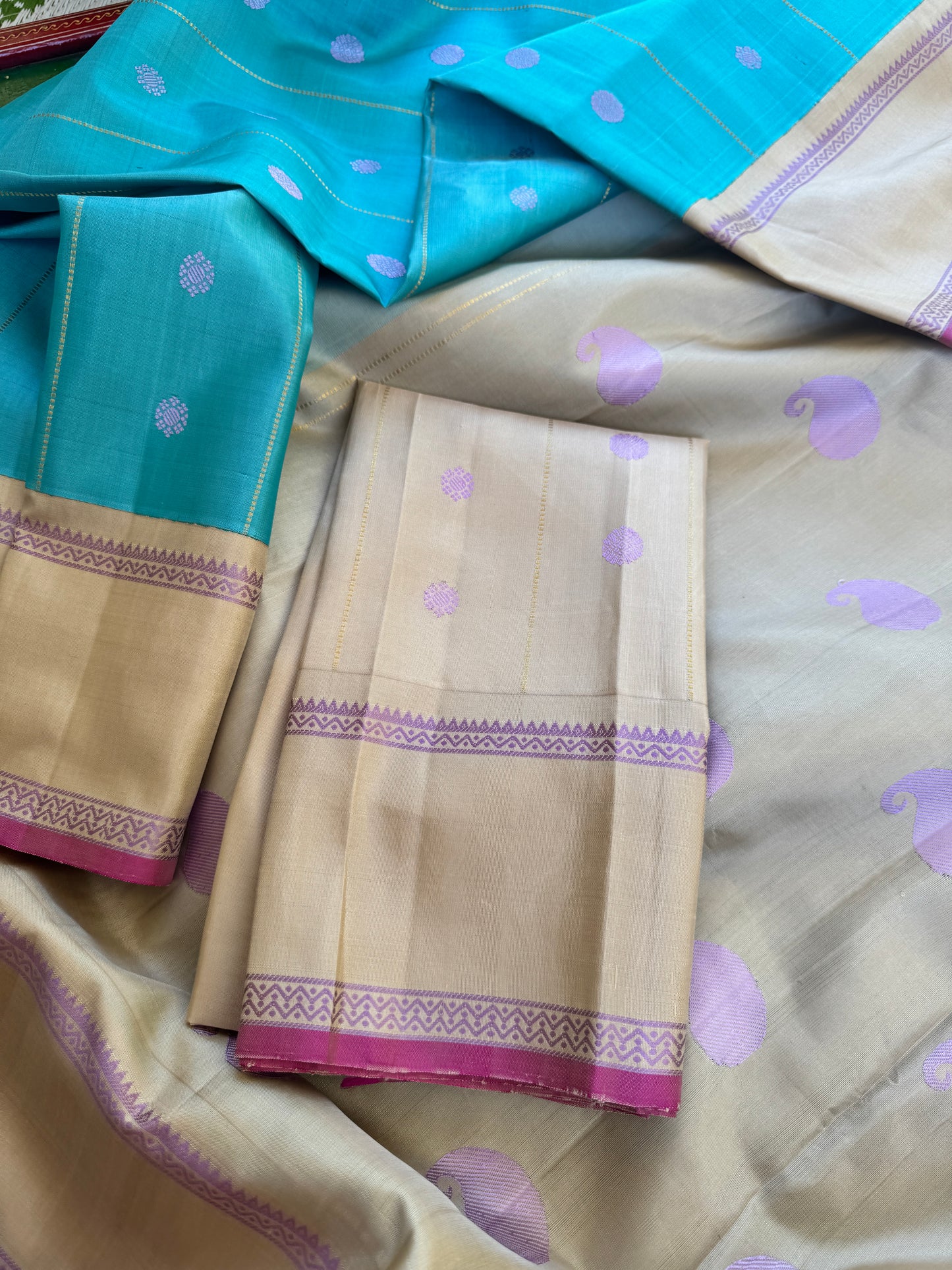 Kuttu Gadwal Silk
