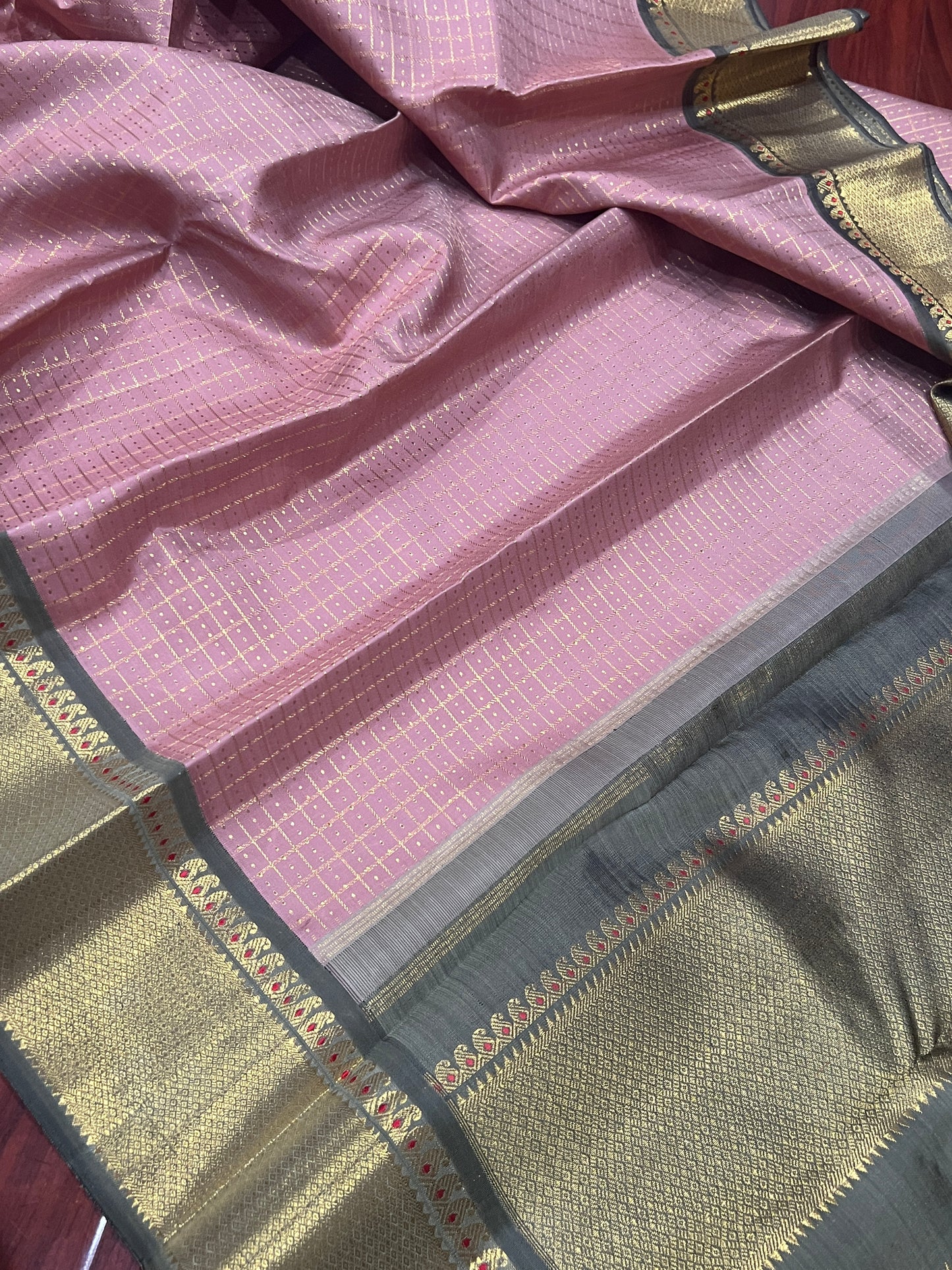 Zari Lakshadeepam in Onion pink & Moss Green  - A Vintage revival